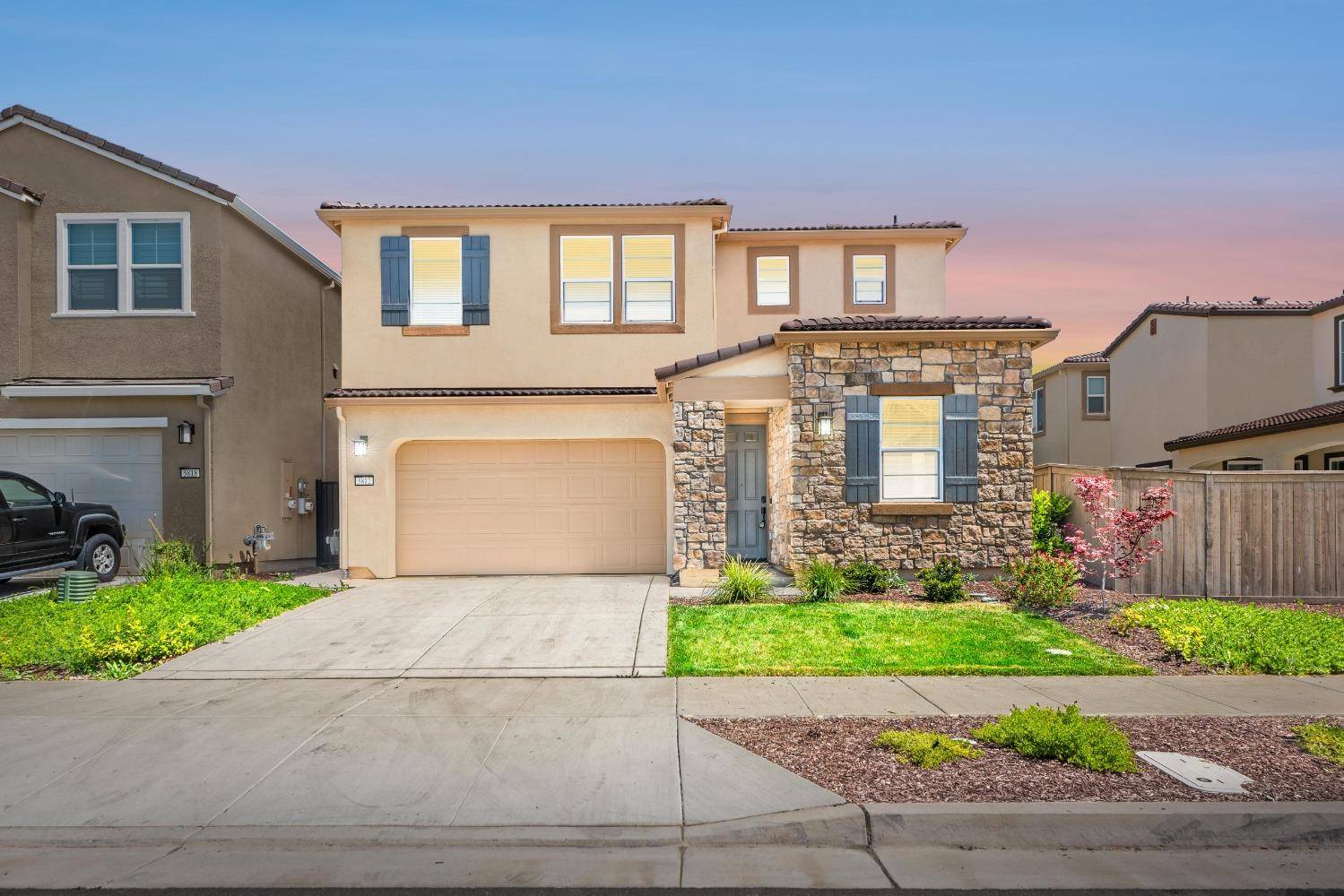 Sacramento, CA 95835,5812 Harveston WAY