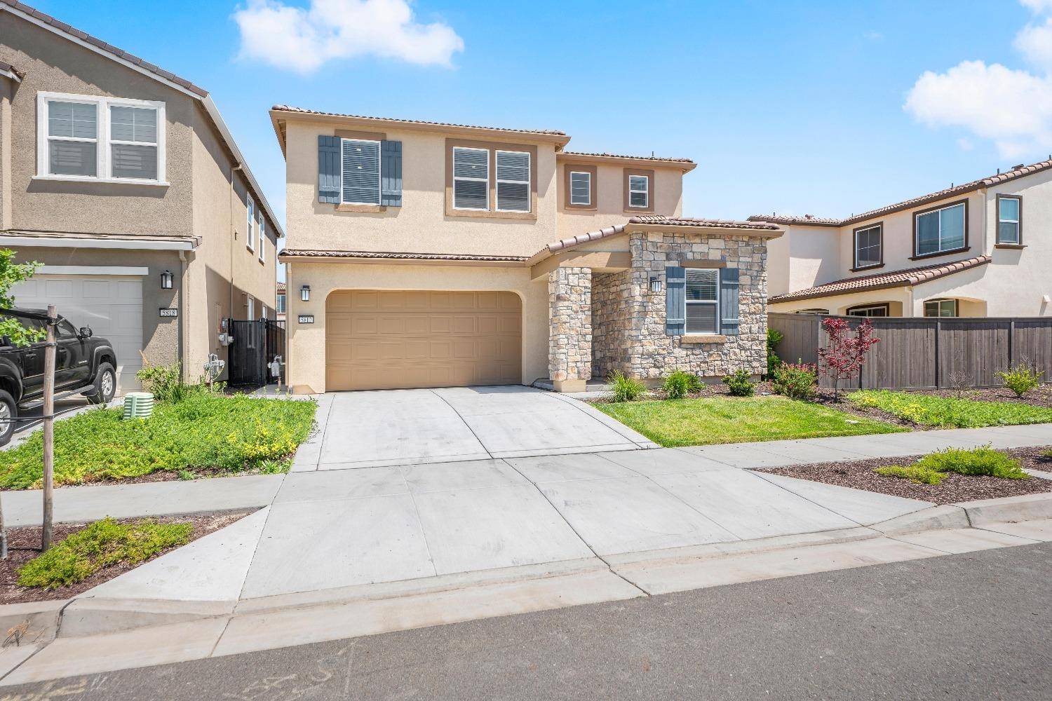 Sacramento, CA 95835,5812 Harveston WAY