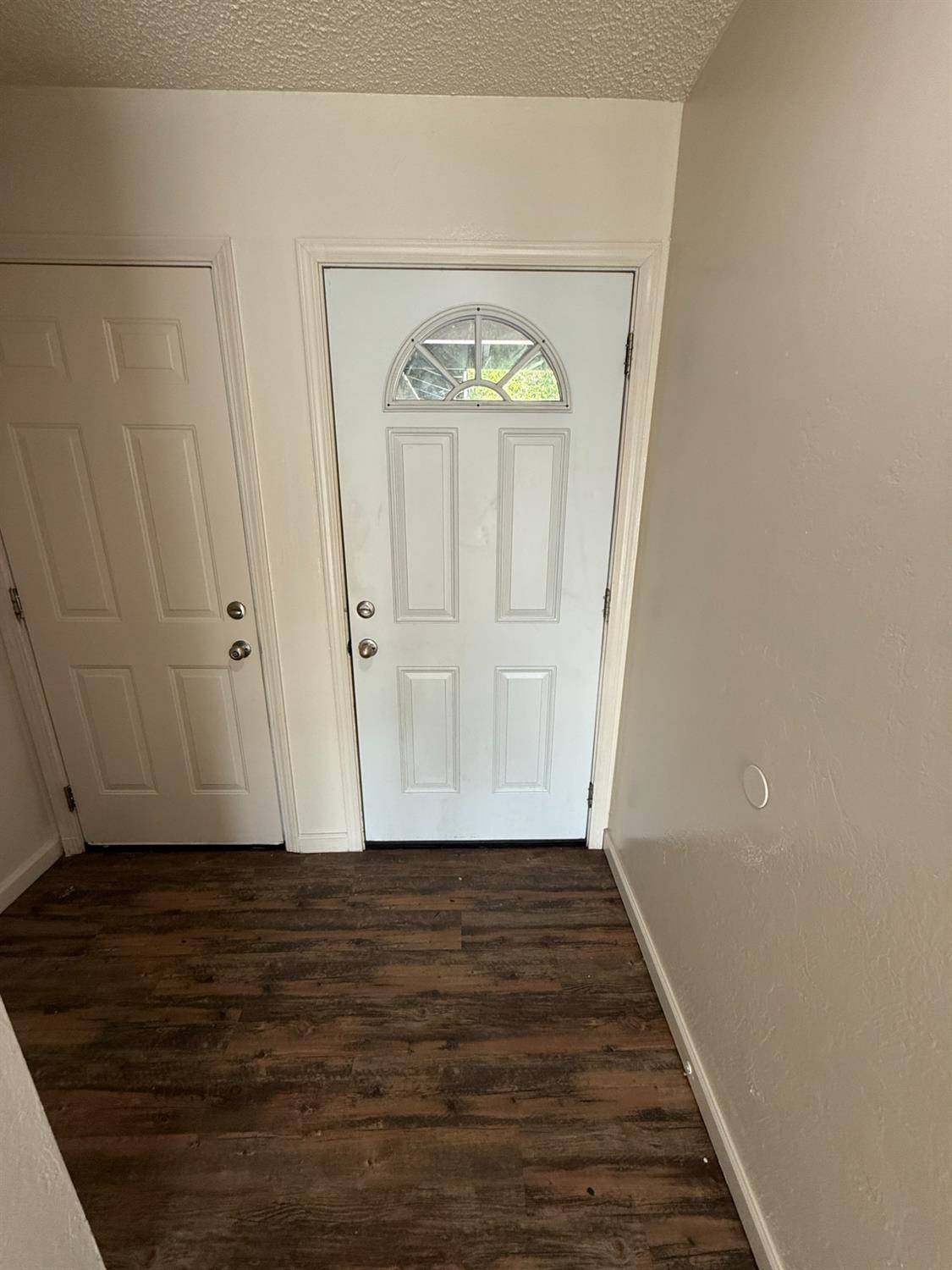 Manteca, CA 95336,1103 Yvonne AVE