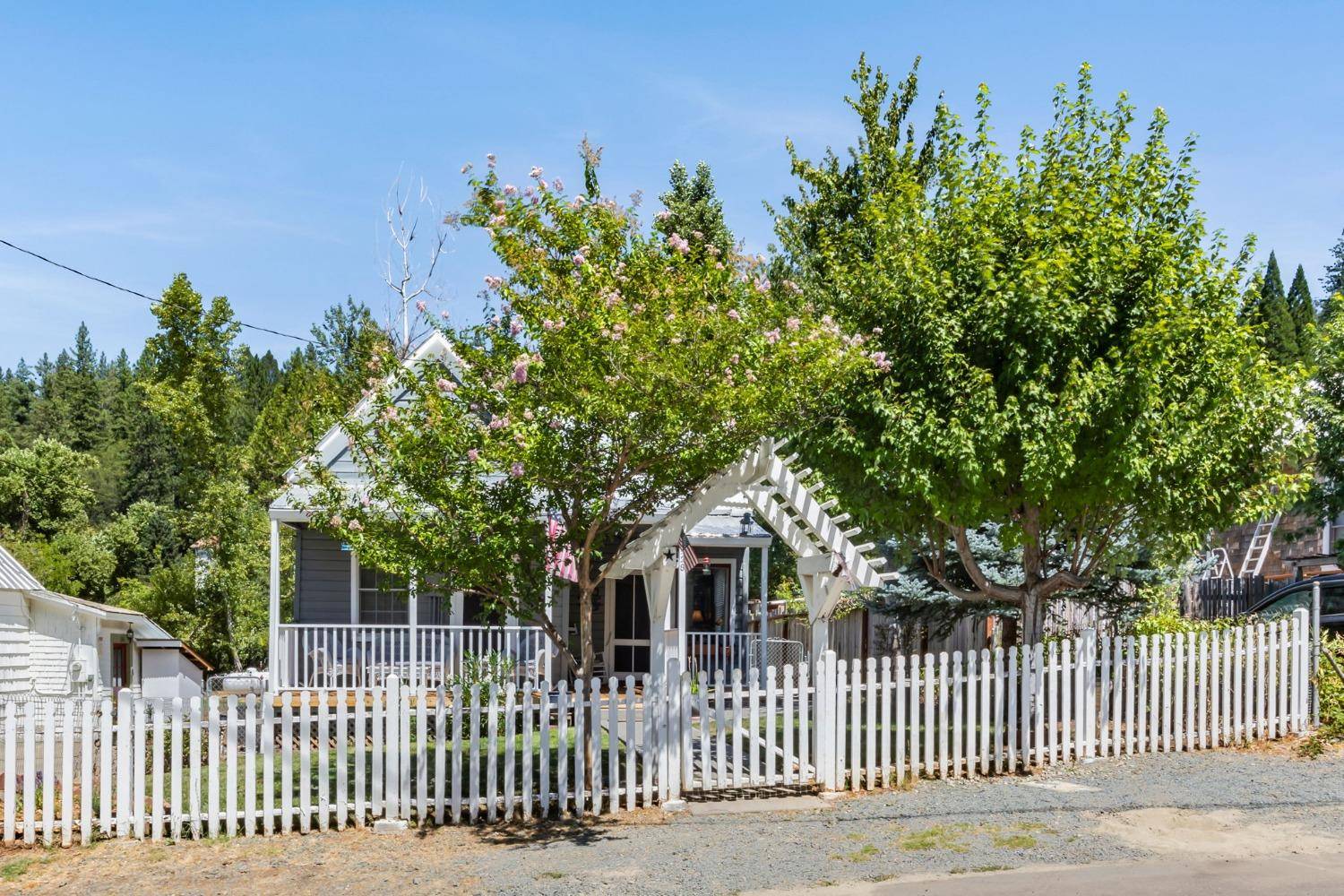 Dutch Flat, CA 95714,928 Sacramento ST