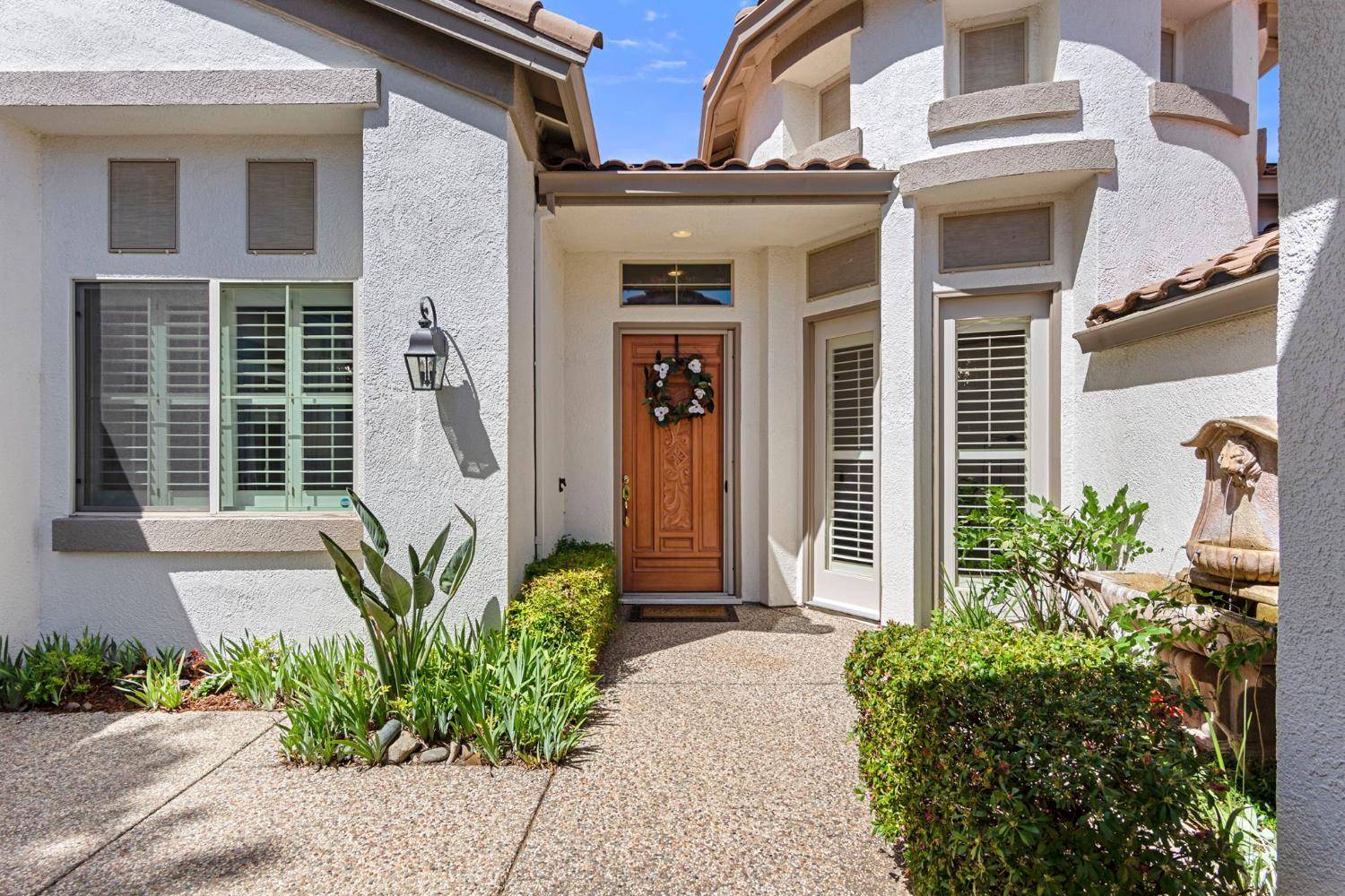 Lincoln, CA 95648,1584 Summerhill LN