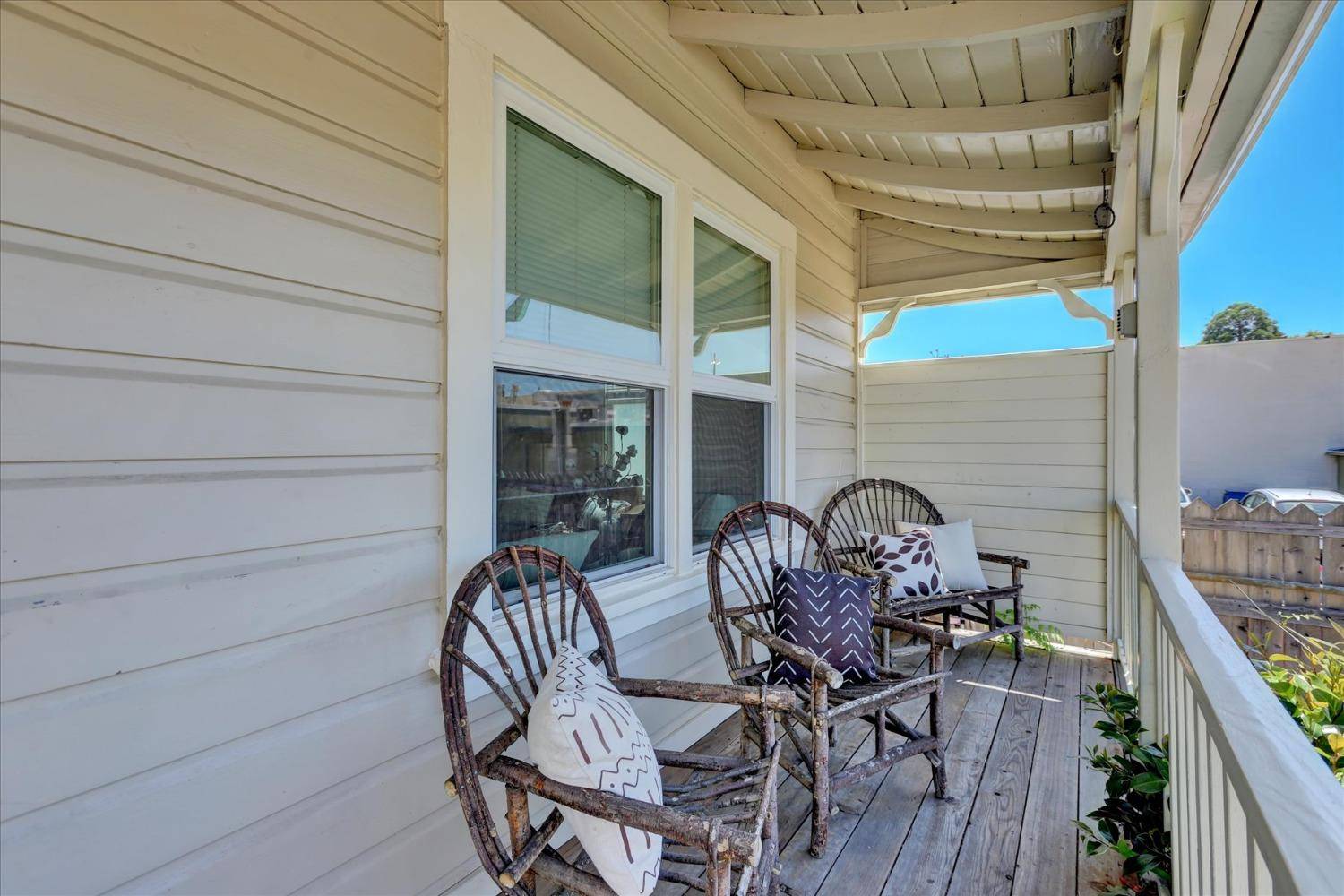 Grass Valley, CA 95945,147 South Auburn ST