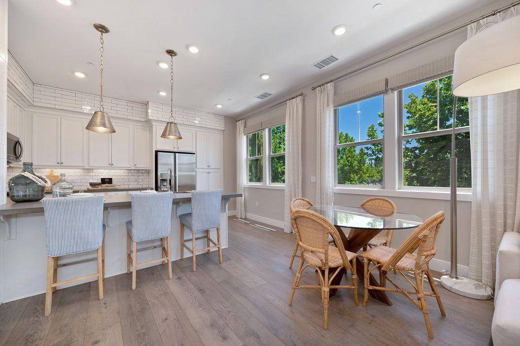 Davis, CA 95616,1000 Berryessa LN #212