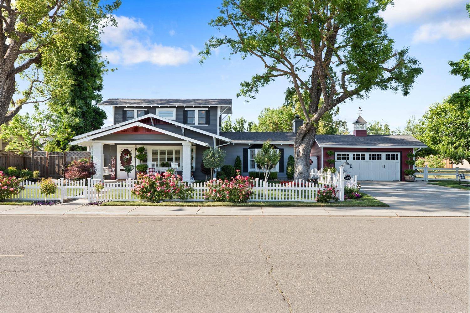 Escalon, CA 95320,2420 Vine AVE