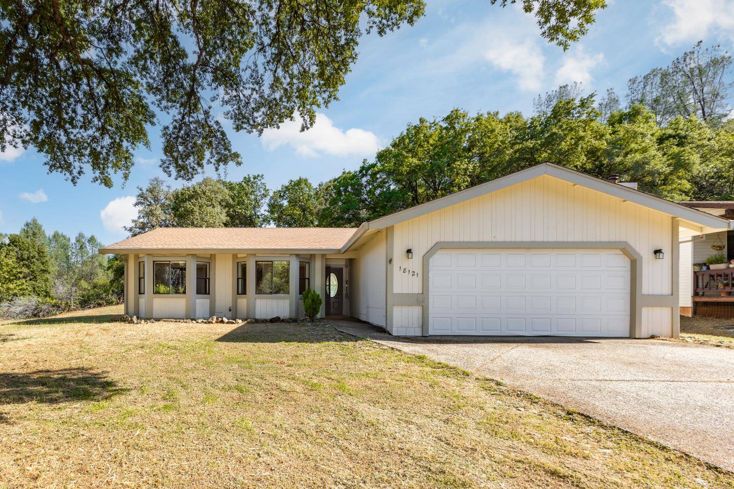 Penn Valley, CA 95946,18121 Fair Oaks DR