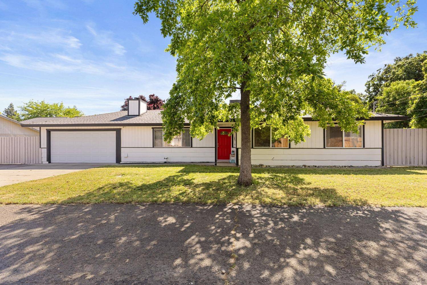 Carmichael, CA 95608,5224 North AVE
