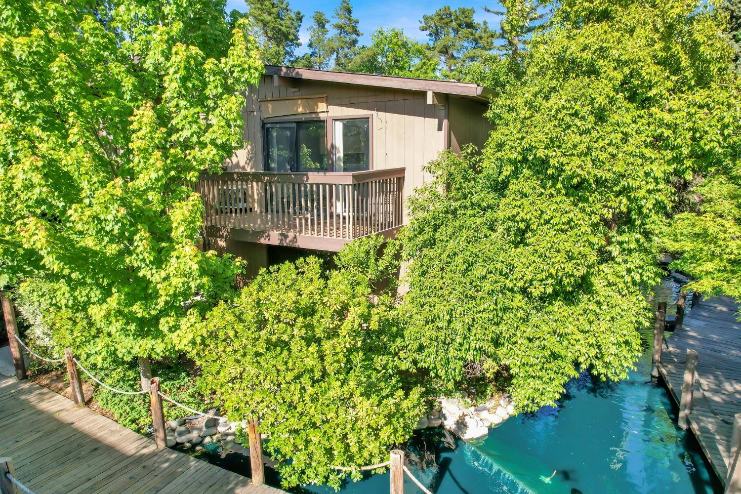 Sacramento, CA 95825,955 Fulton AVE #550