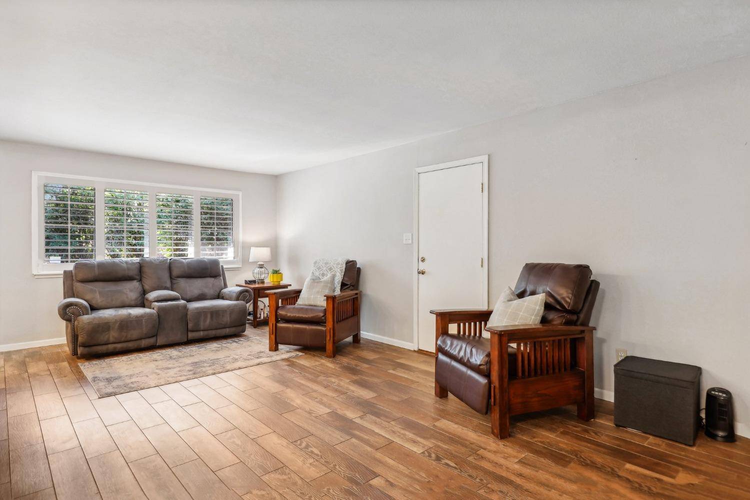 Penryn, CA 95663,1915 English Colony WAY
