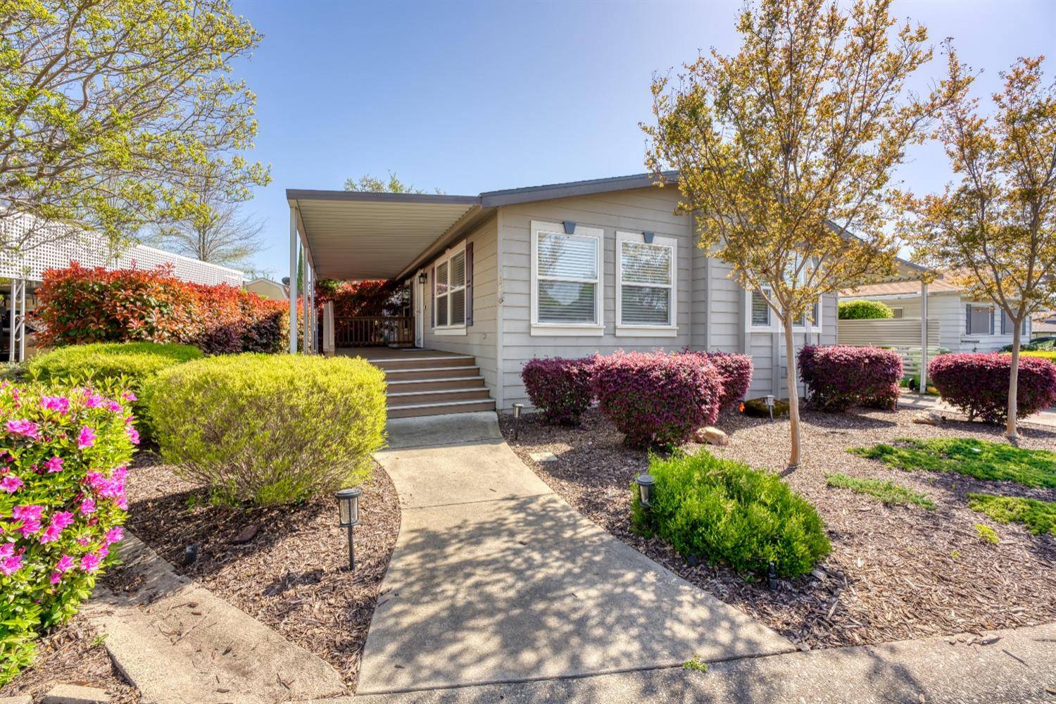 Folsom, CA 95630,136 Pinebrook DR