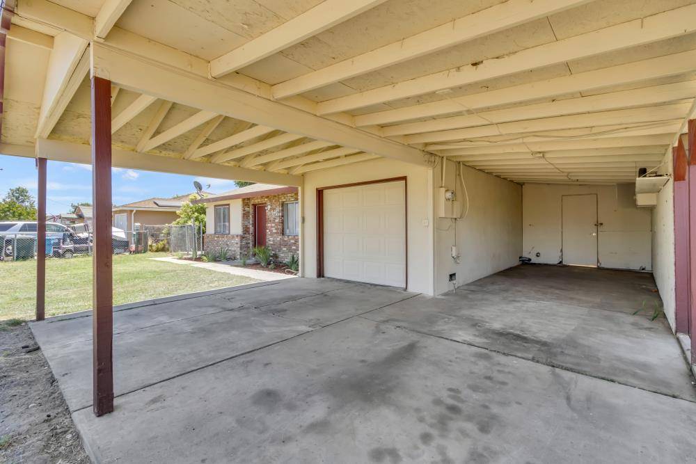 Olivehurst, CA 95961,940 Elinor AVE