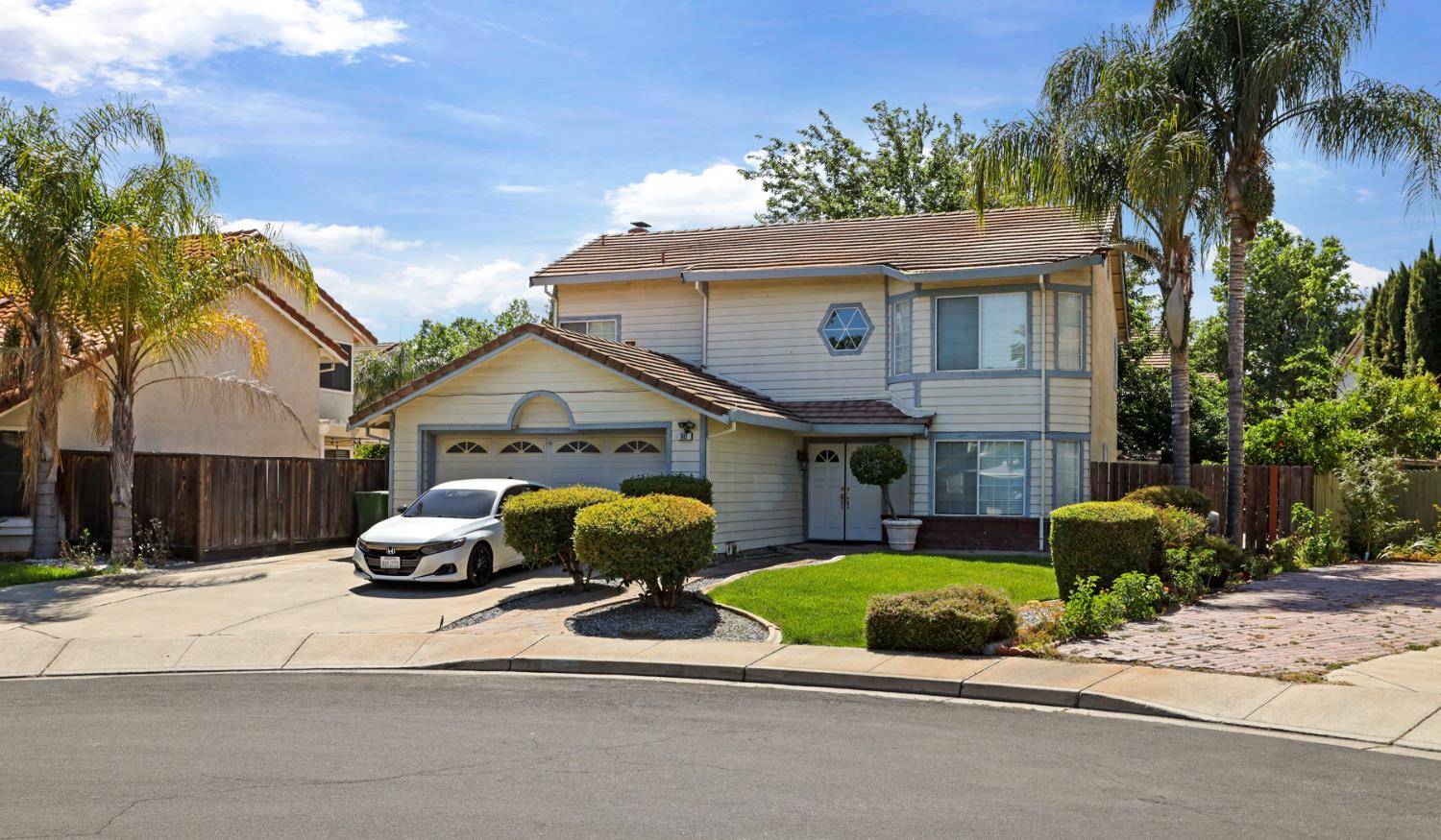 Tracy, CA 95376,881 Lassen CT