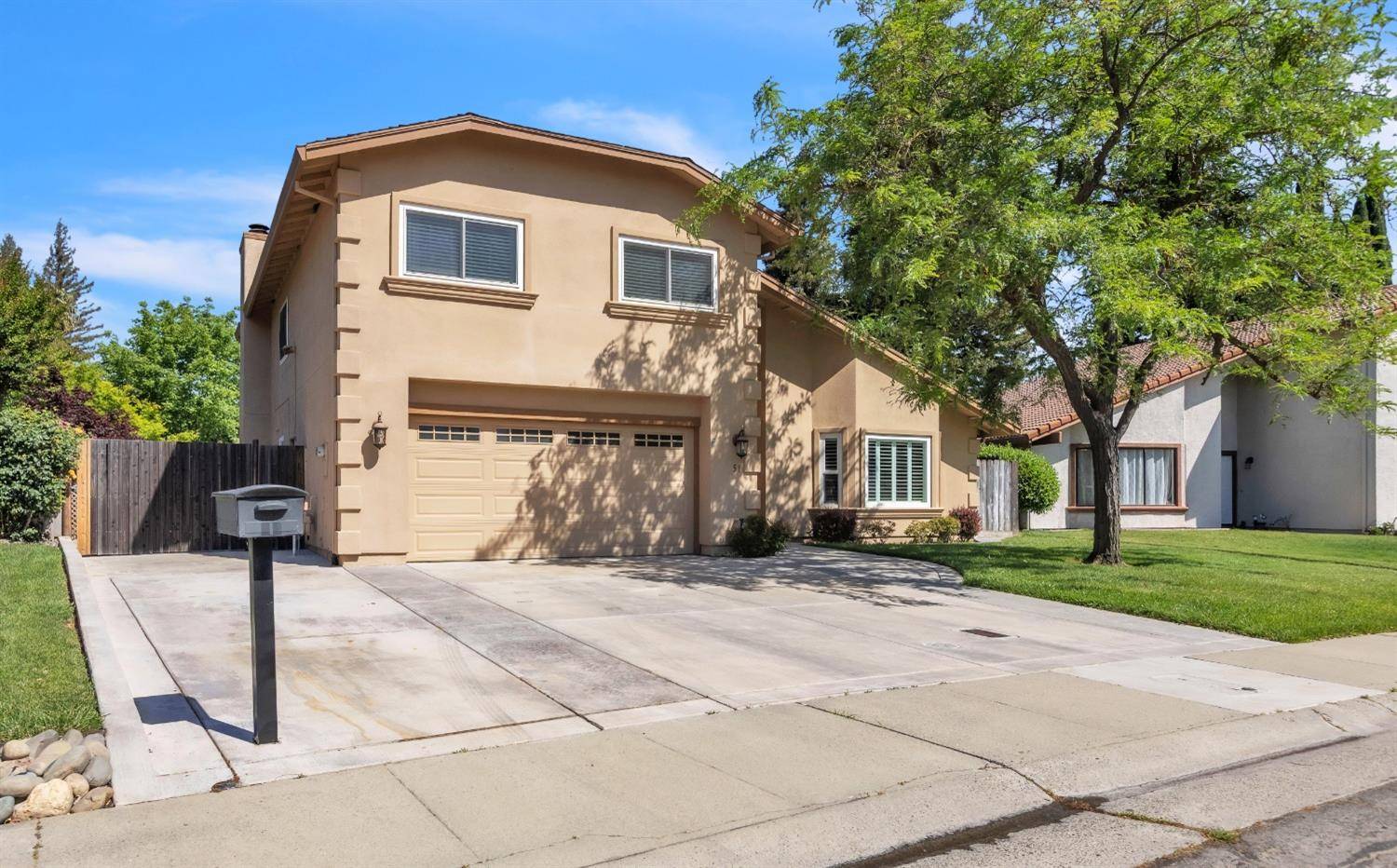 Sacramento, CA 95831,51 Angel Island Circle