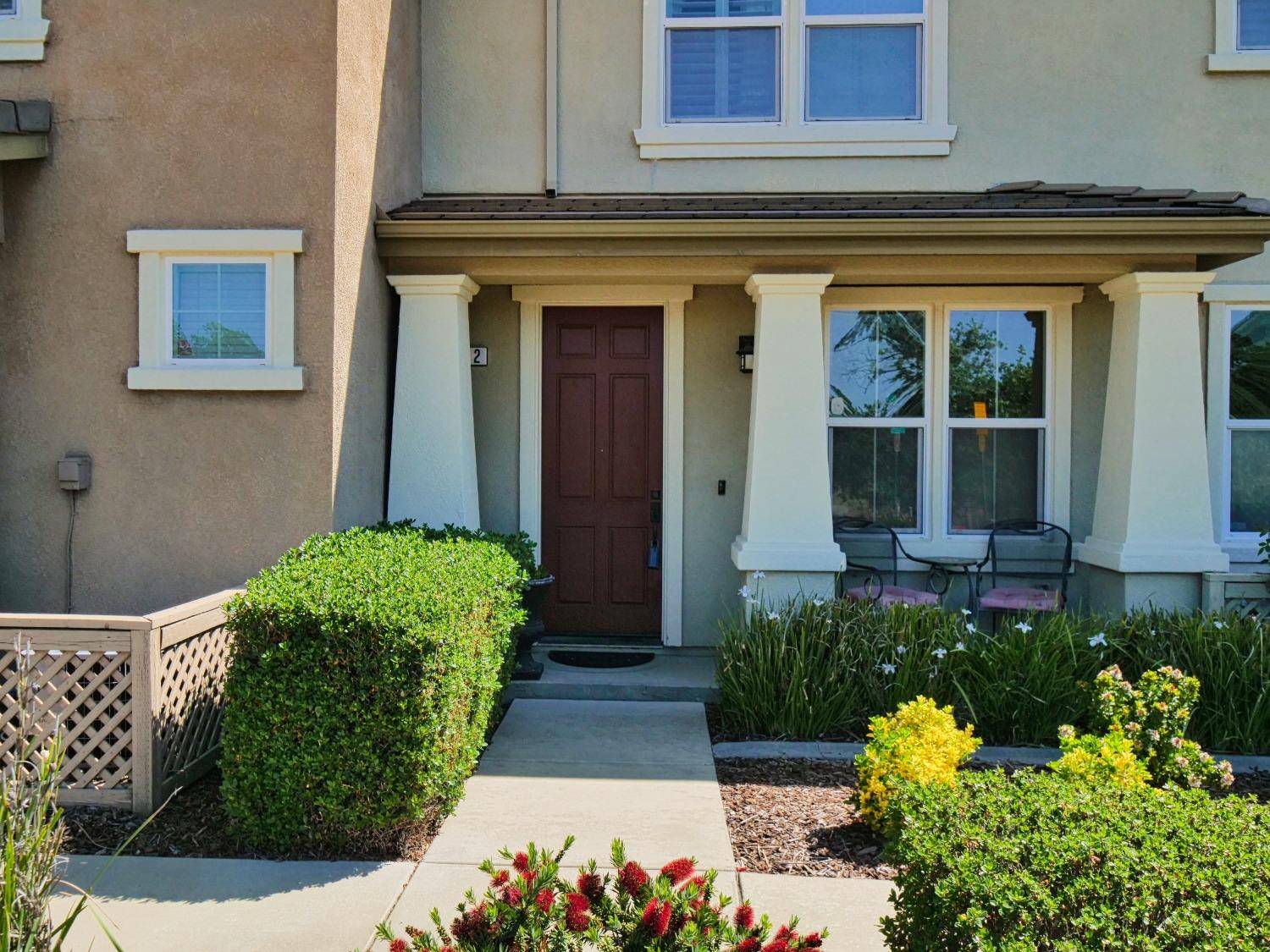 Folsom, CA 95630,102 Blossom Rock LN #40