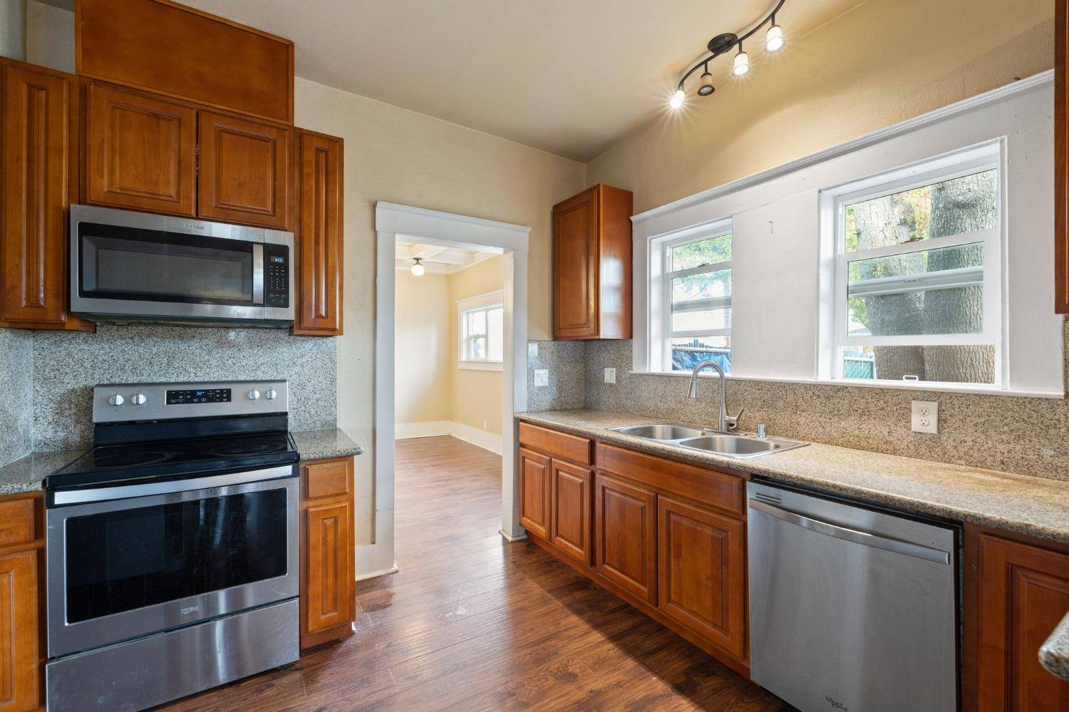 Fresno, CA 93702,3264 E Kerckhoff AVE