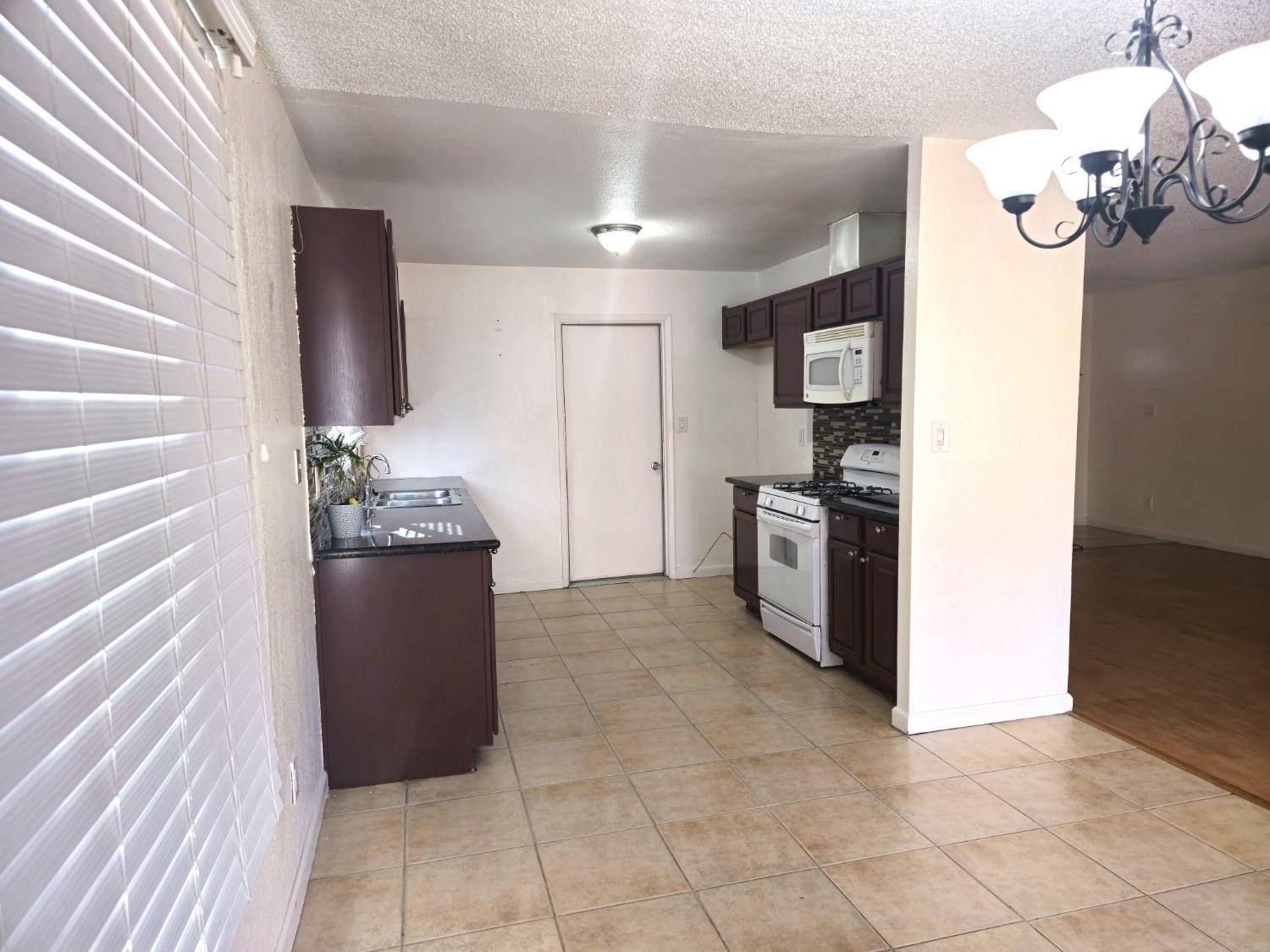 Tracy, CA 95376,1657 Duncan DR
