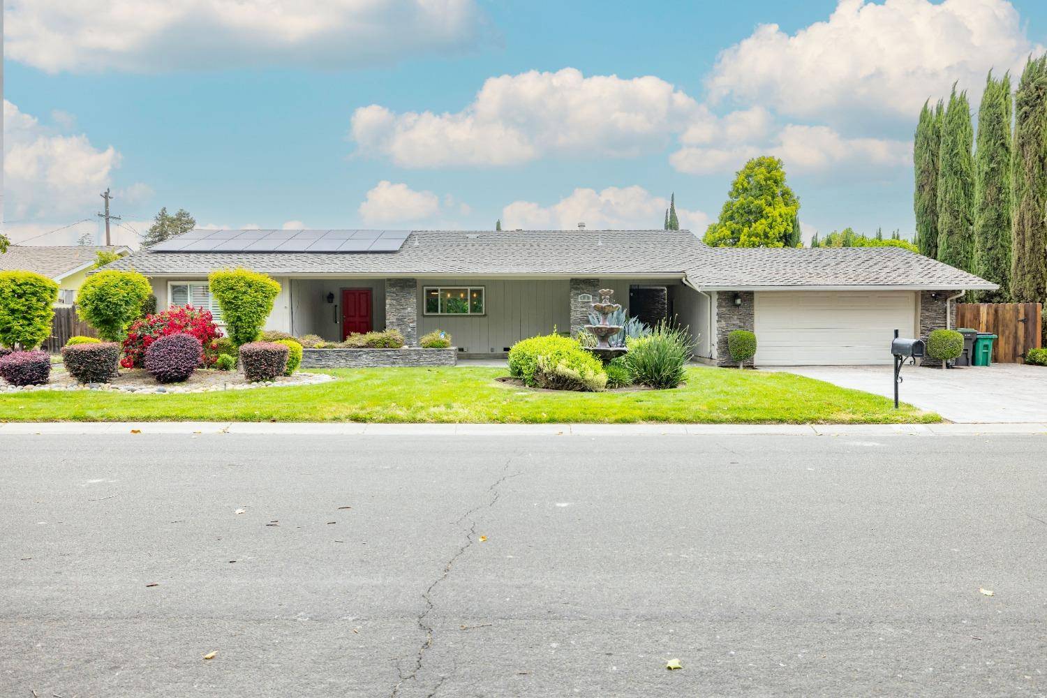 Stockton, CA 95204,4161 Riviera DR
