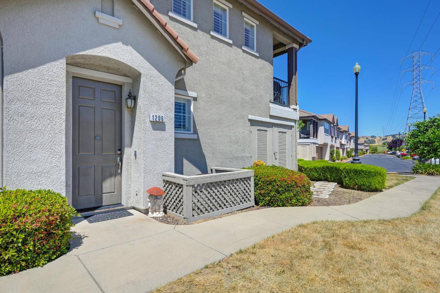 Folsom, CA 95630,1206 Rivage CIR #1206