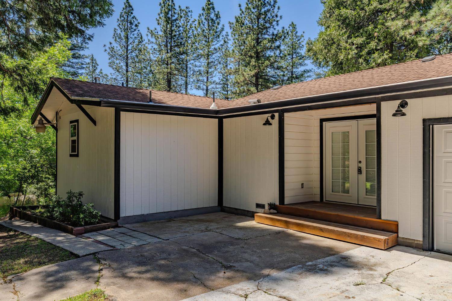 Pioneer, CA 95666,14490 Marilyn LN