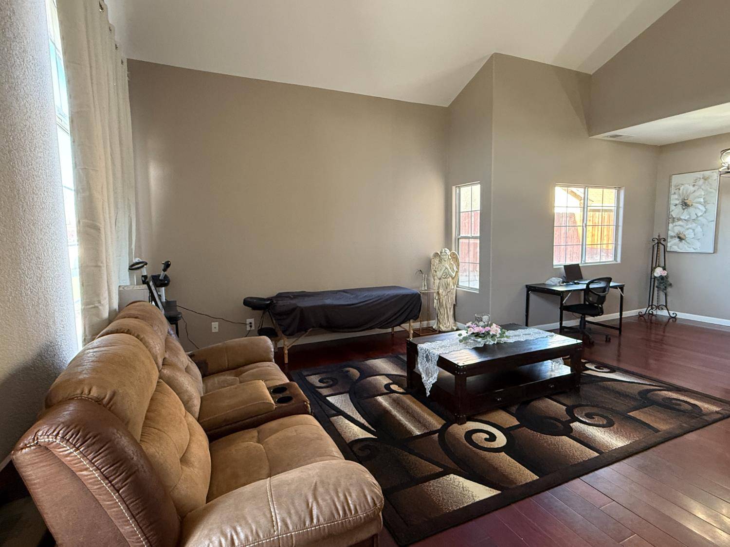 Los Banos, CA 93635,475 Santa Barbara ST