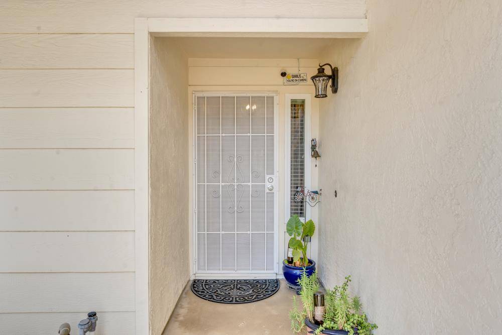 Sacramento, CA 95827,9557 Helio DR