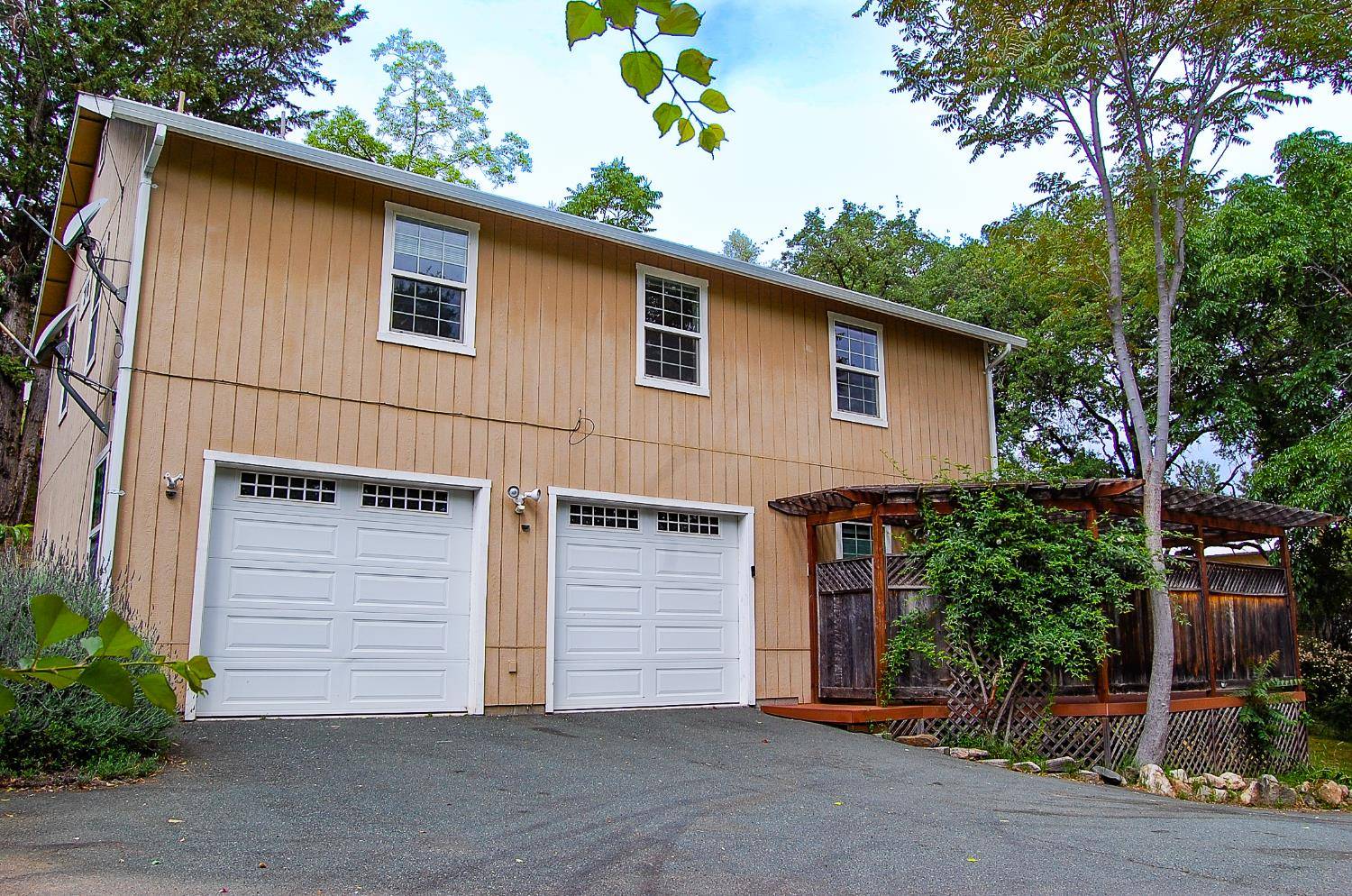 Mokelumne Hill, CA 95245,8195 Prospect ST