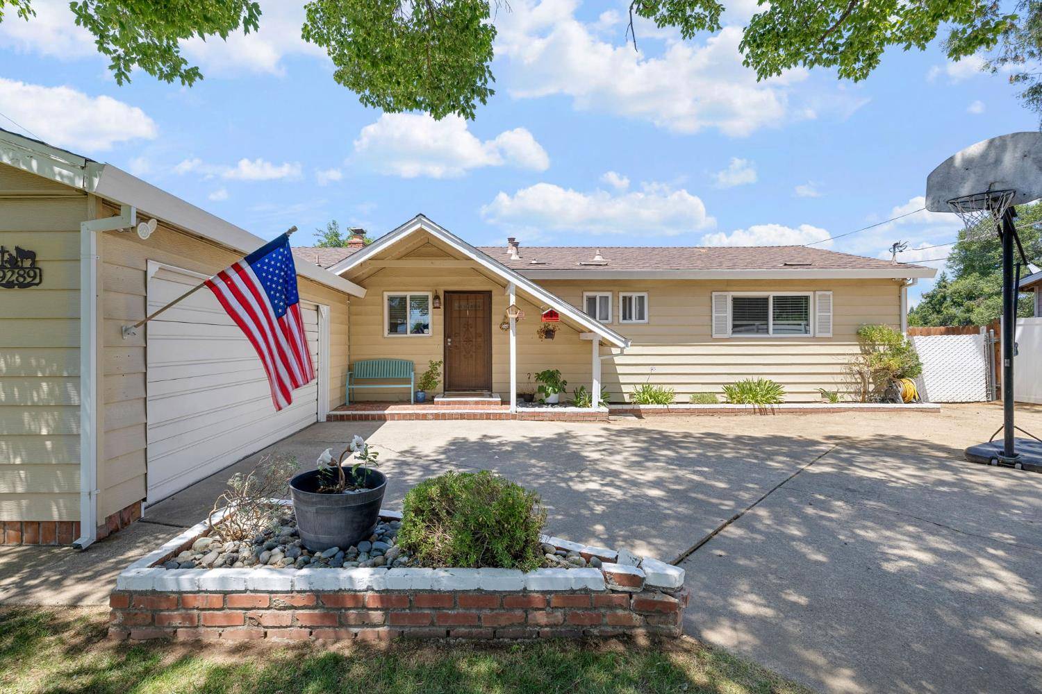 Orangevale, CA 95662,9289 Elm AVE