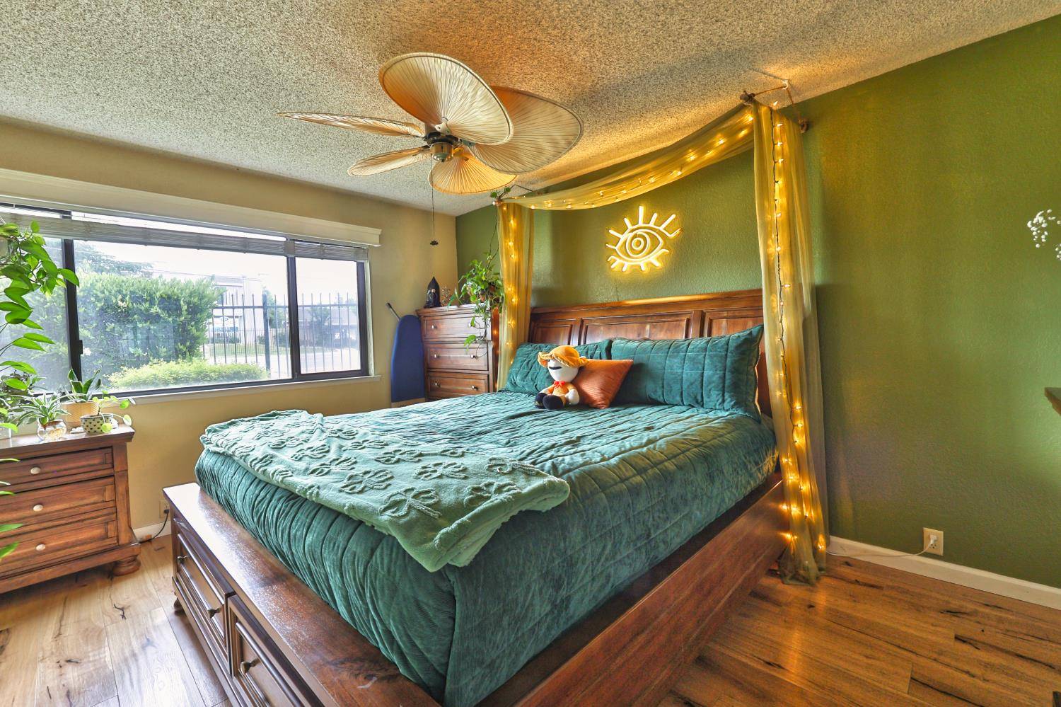 Sacramento, CA 95825,2280 Hurley WAY #3