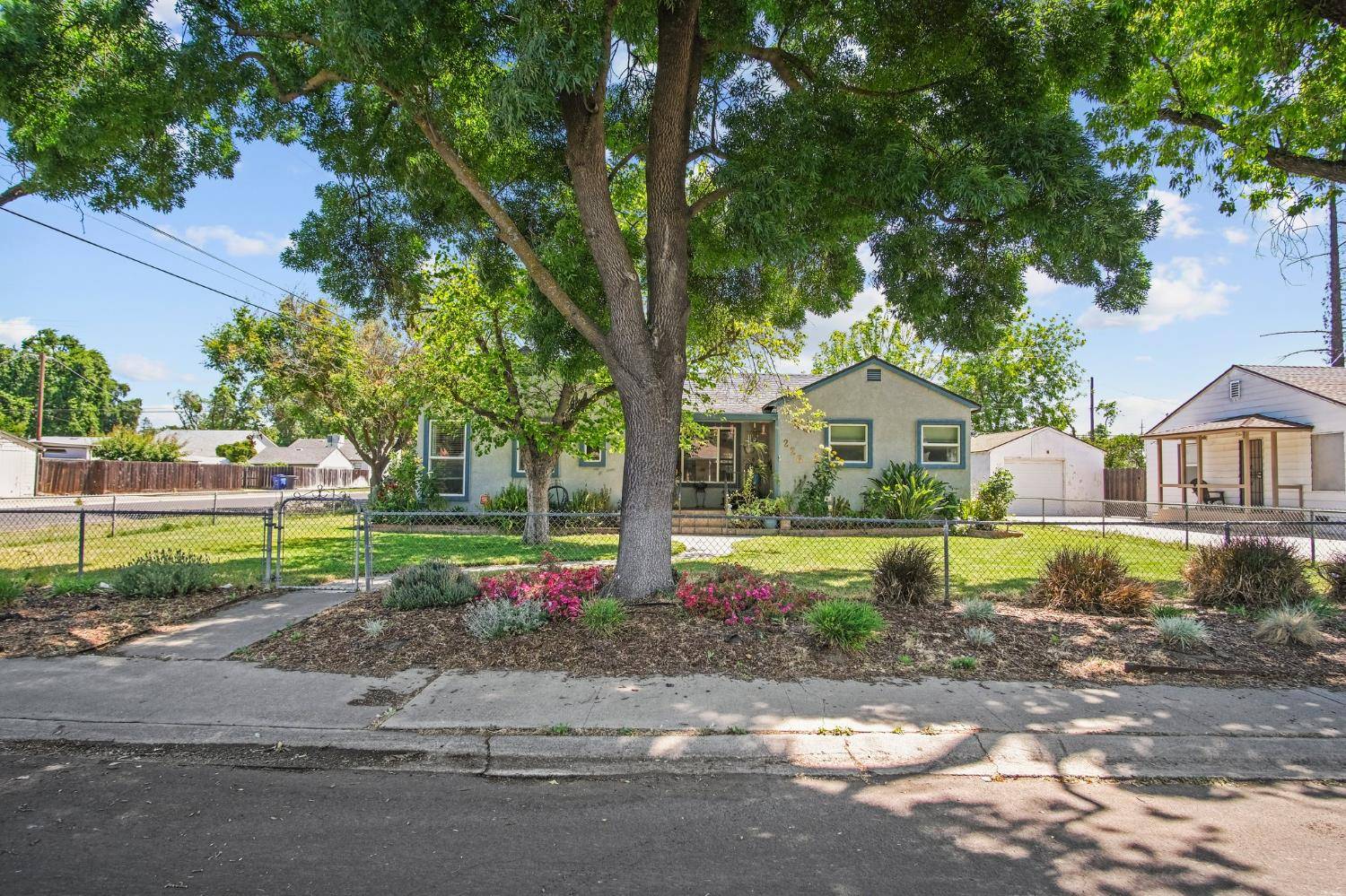 Modesto, CA 95354,226 Rosina AVE