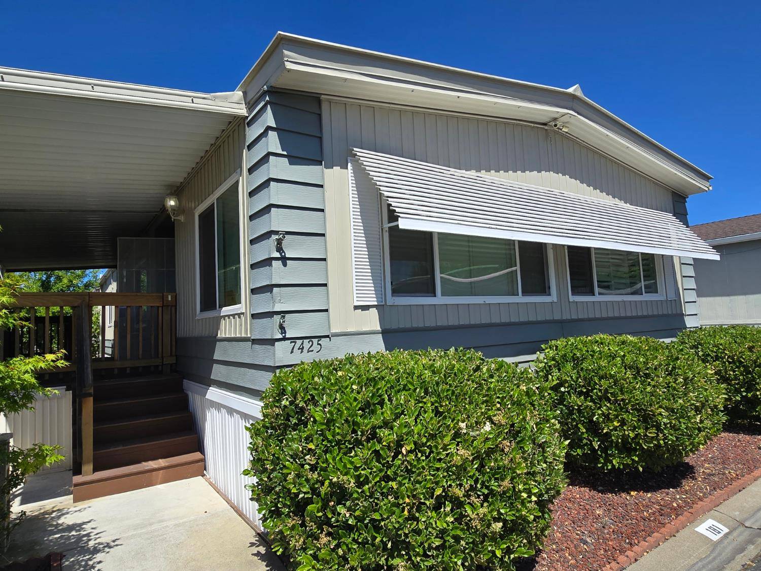 Sacramento, CA 95842,7425 Sylmar LN #181