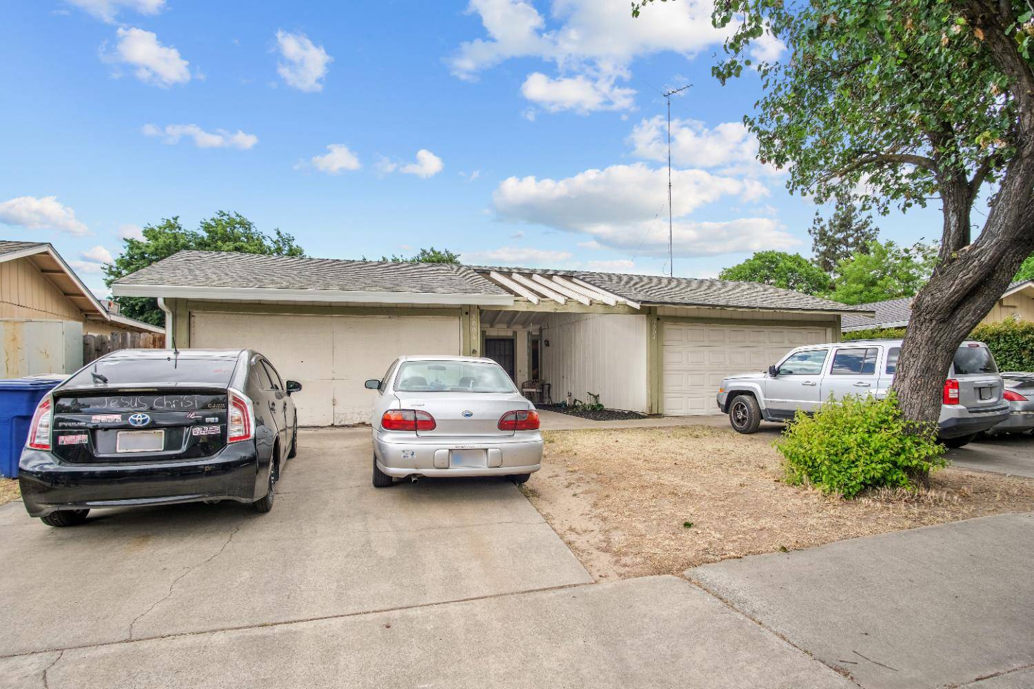 Modesto, CA 95355,3004 Mulholland DR