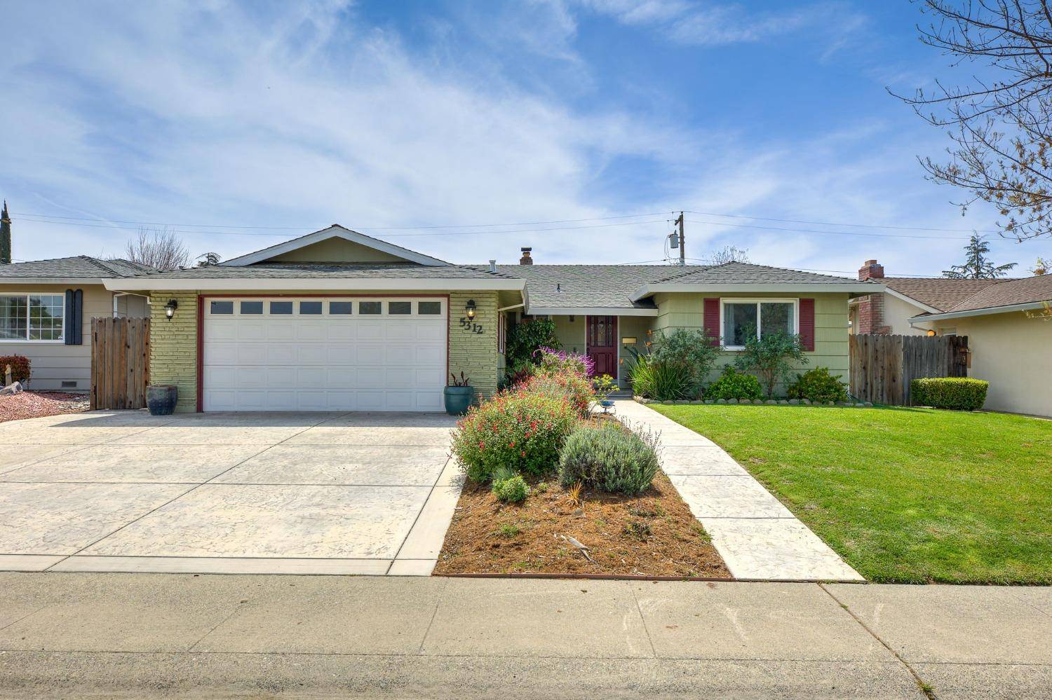 Sacramento, CA 95841,5312 Finsbury AVE