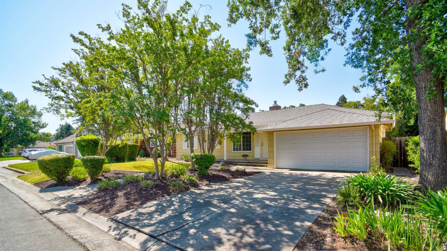 Sacramento, CA 95821,3808 Woodcrest RD
