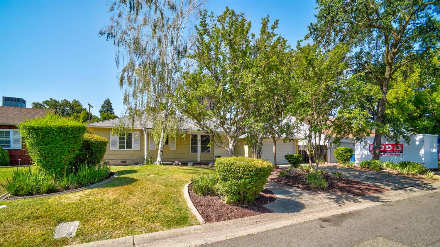Sacramento, CA 95821,3808 Woodcrest RD