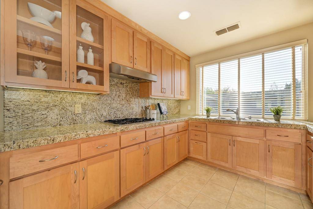 Gold River, CA 95670,11281 Stanford Court LN #609