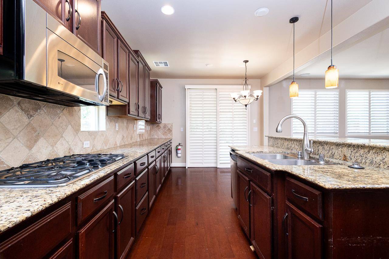 West Sacramento, CA 95691,3320 Coyote RD