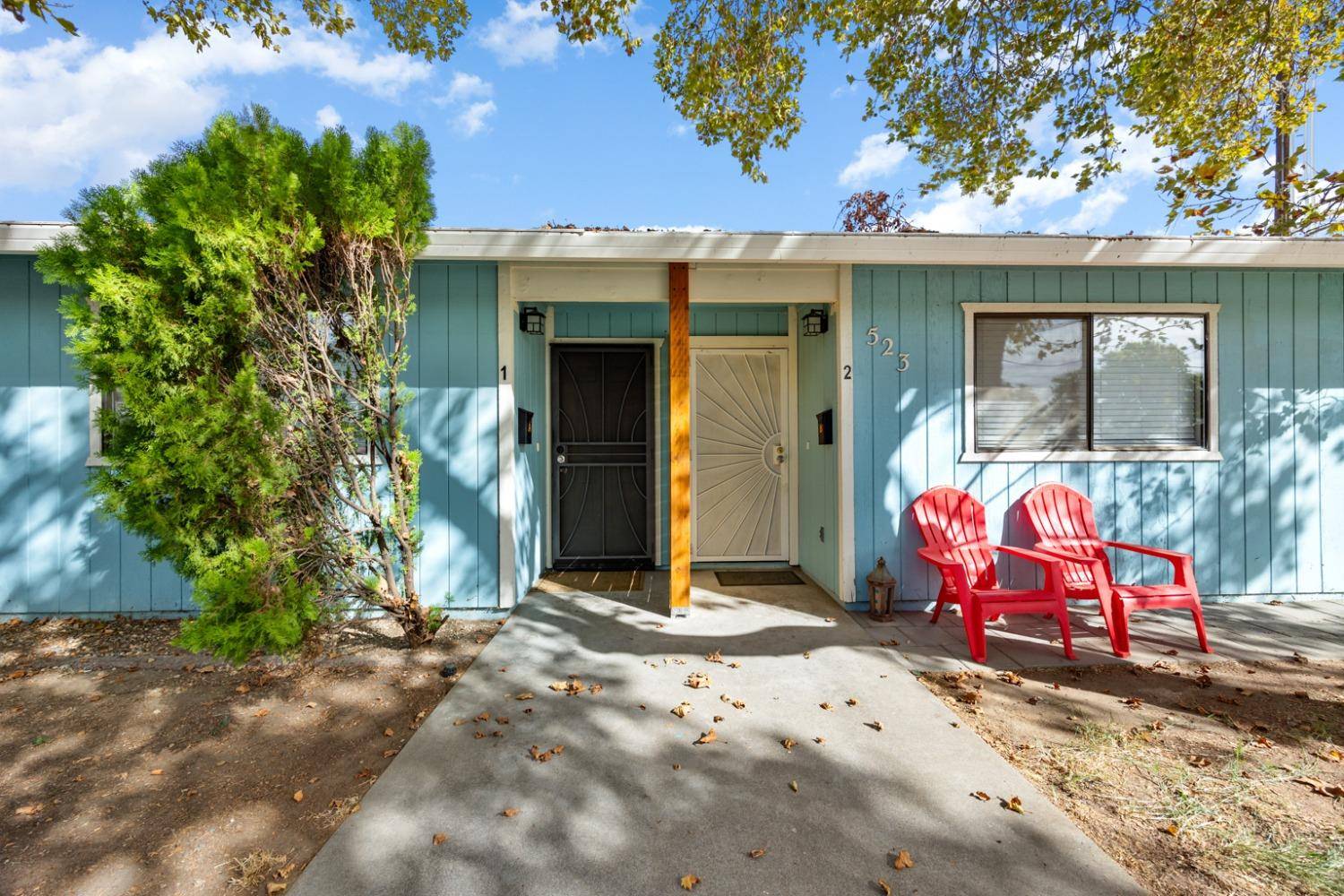 Roseville, CA 95678,523 B ST