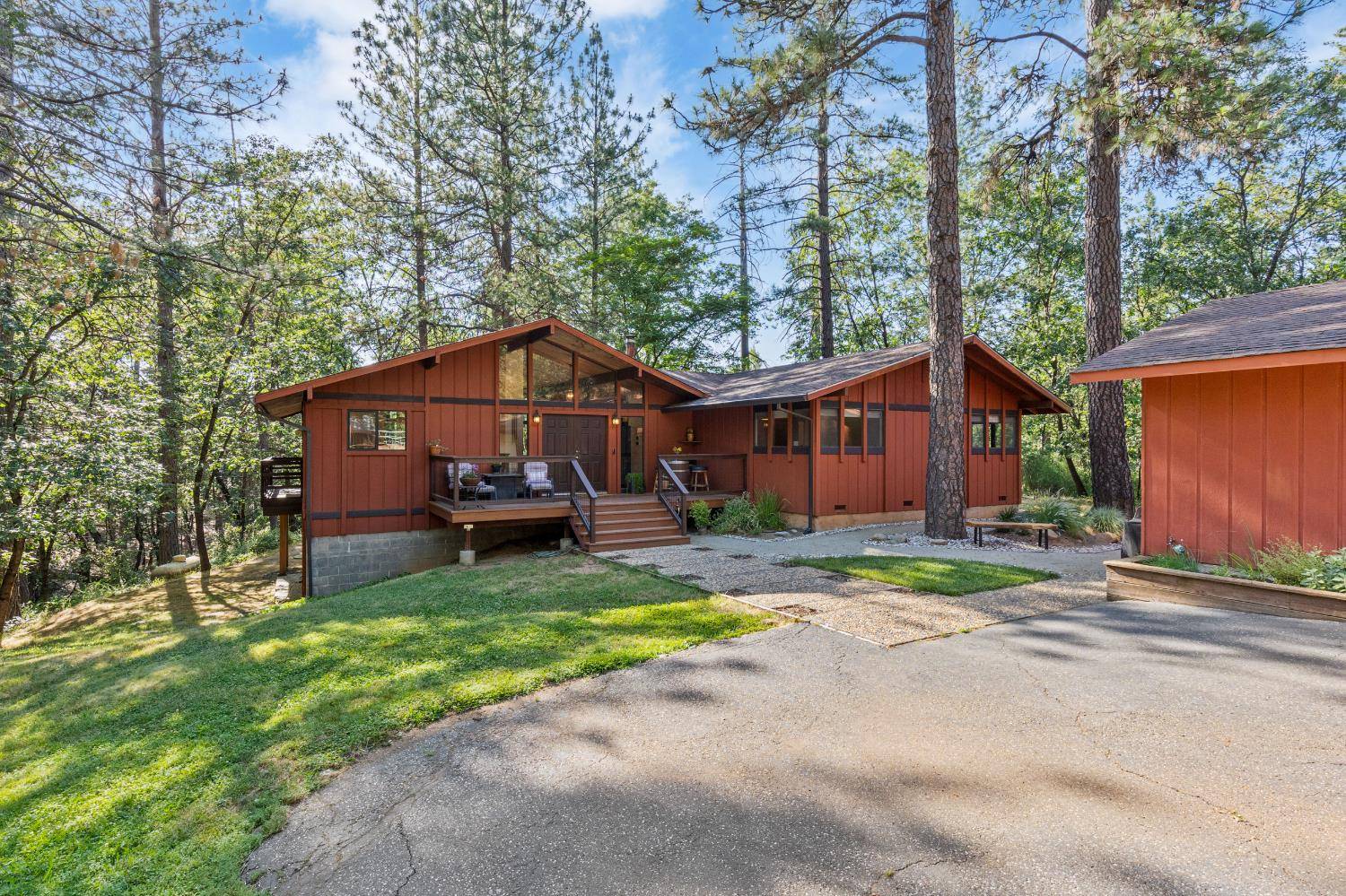 Meadow Vista, CA 95722,660 Cole RD