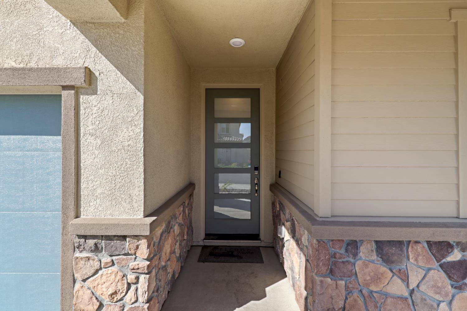 Roseville, CA 95747,8000 Oxbow Landing LOOP