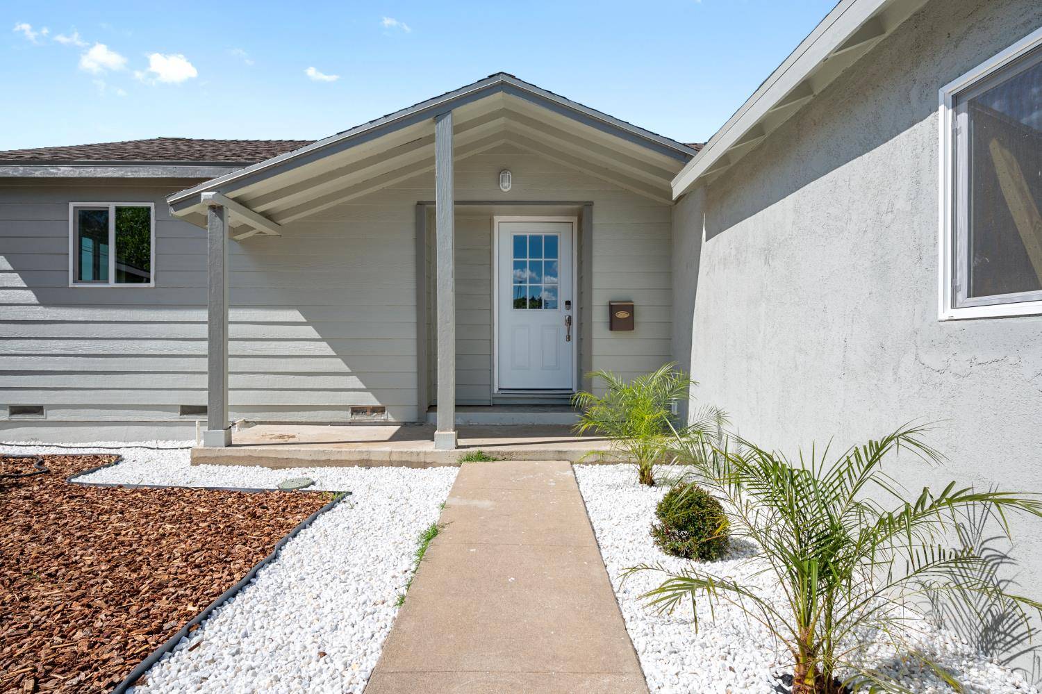 Sacramento, CA 95826,8965 Rosetta CIR