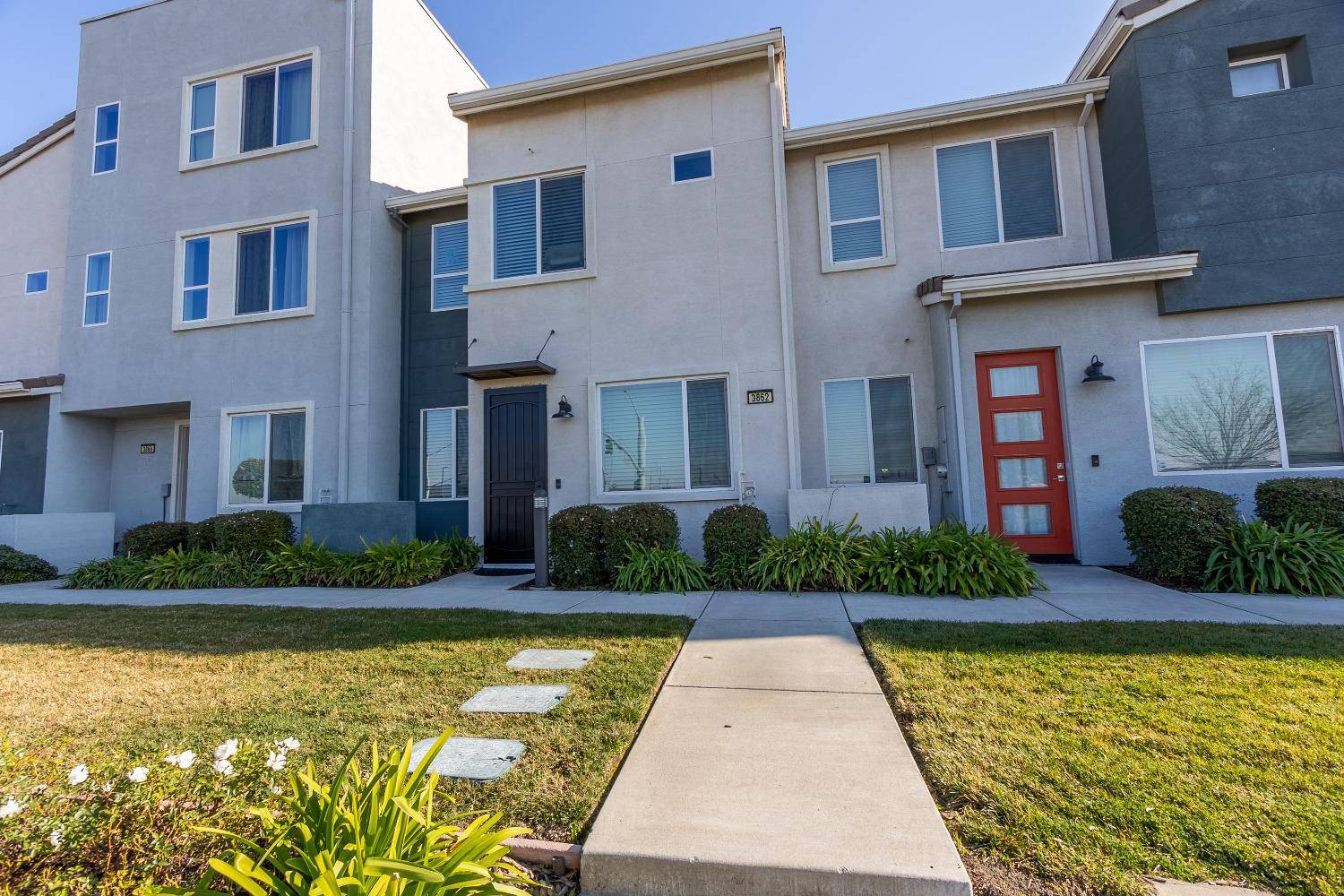 Sacramento, CA 95834,3862 Commerce WAY