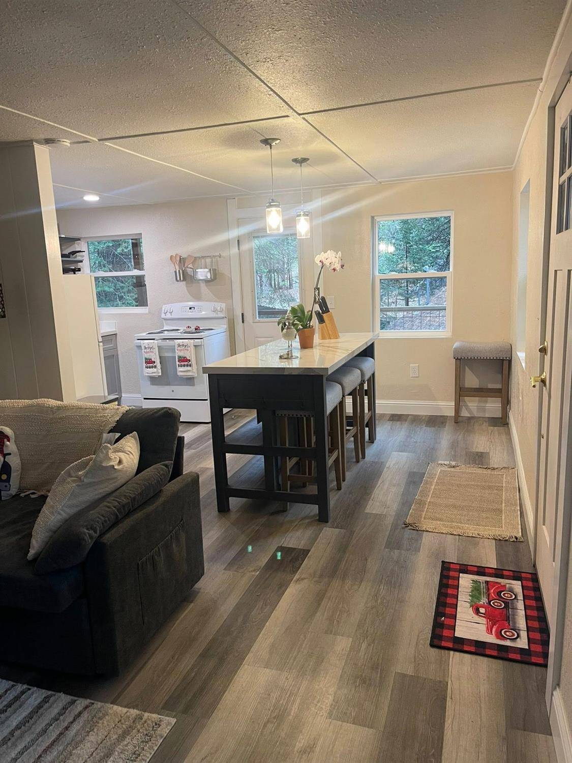 Arnold, CA 95223,1826 Pine DR