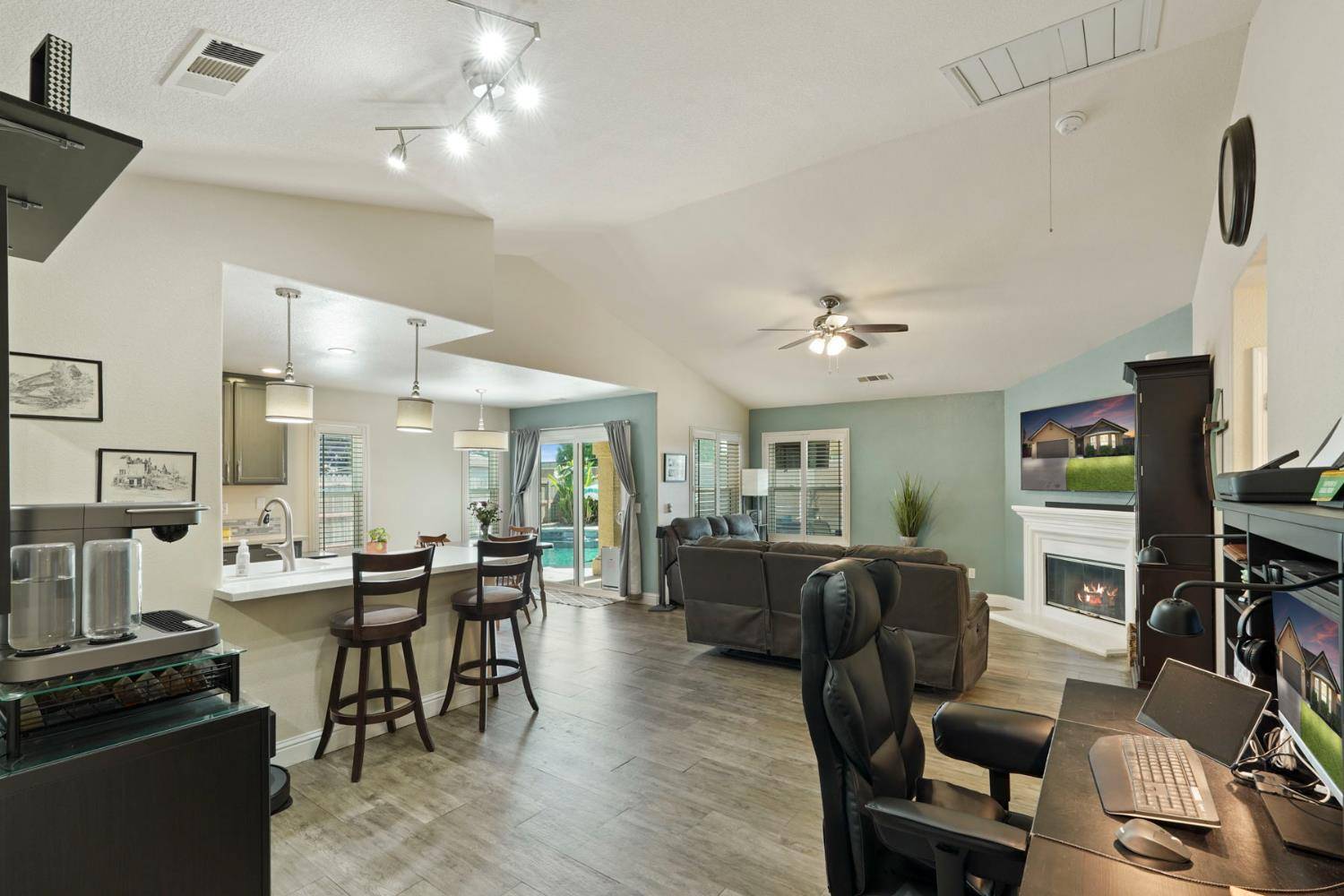 Lodi, CA 95240,1823 Blackbird CT