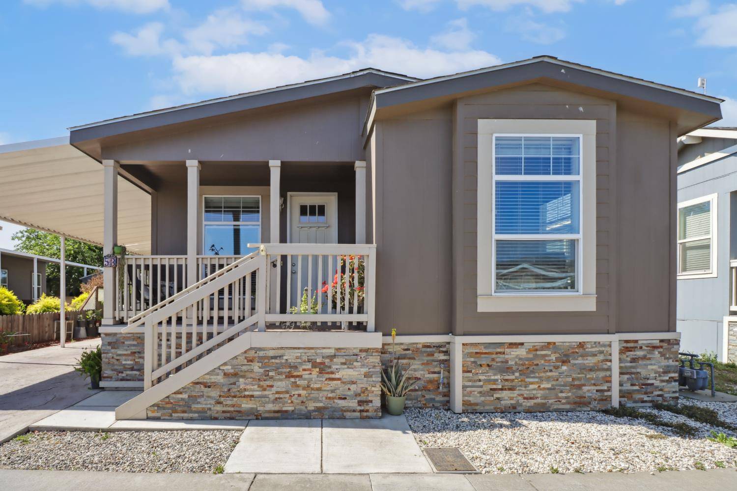Dunnigan, CA 95937,5130 County Rd 99W #53