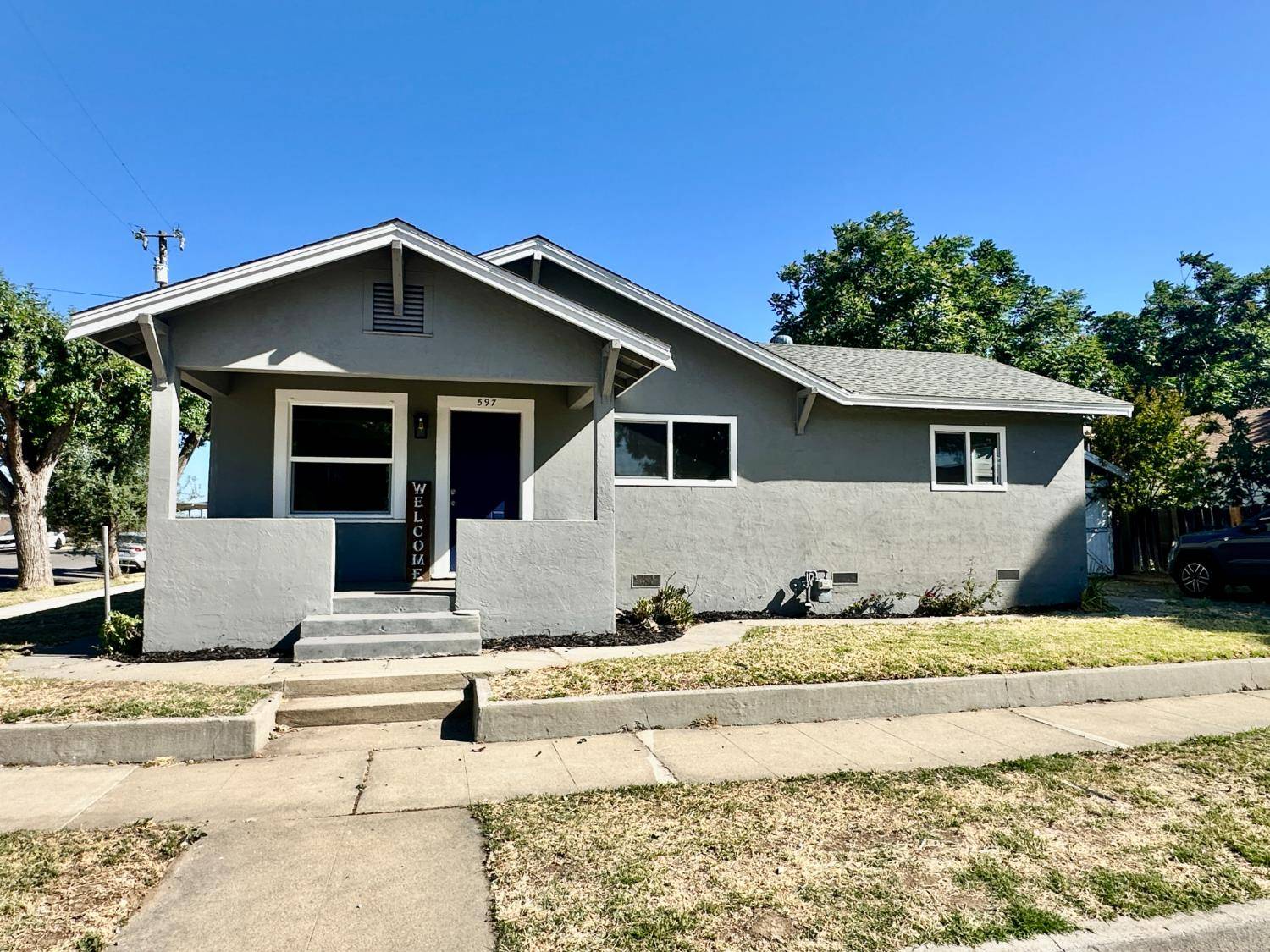 Gustine, CA 95322,597 1st AVE