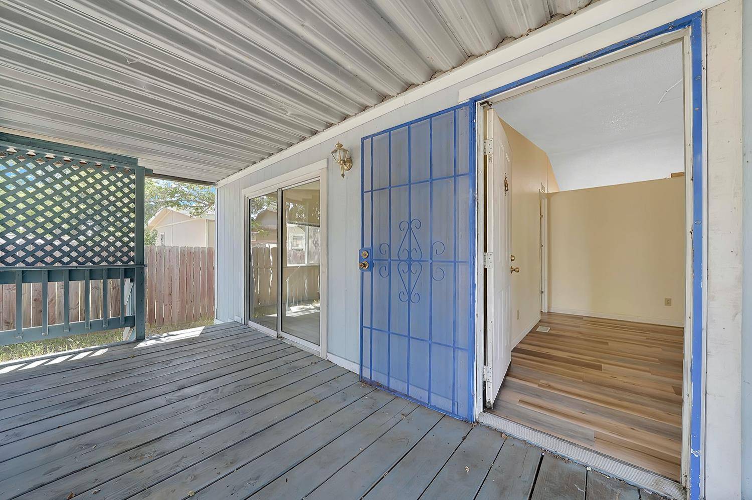 Ione, CA 95640,5928 Oak DR