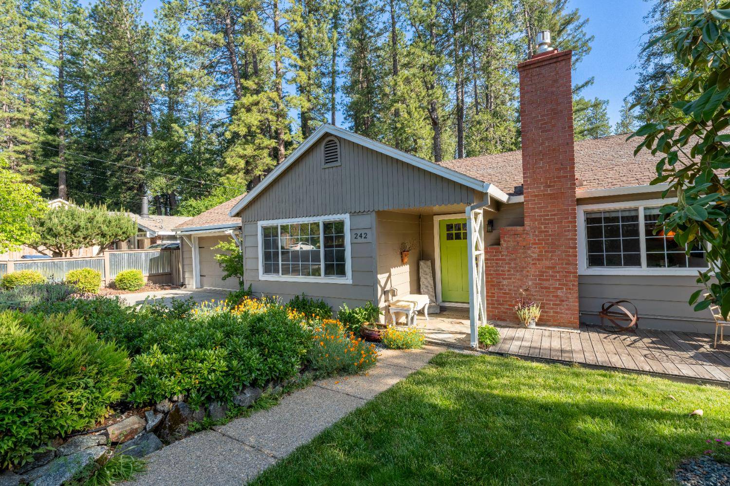 Nevada City, CA 95959,242 Brock RD