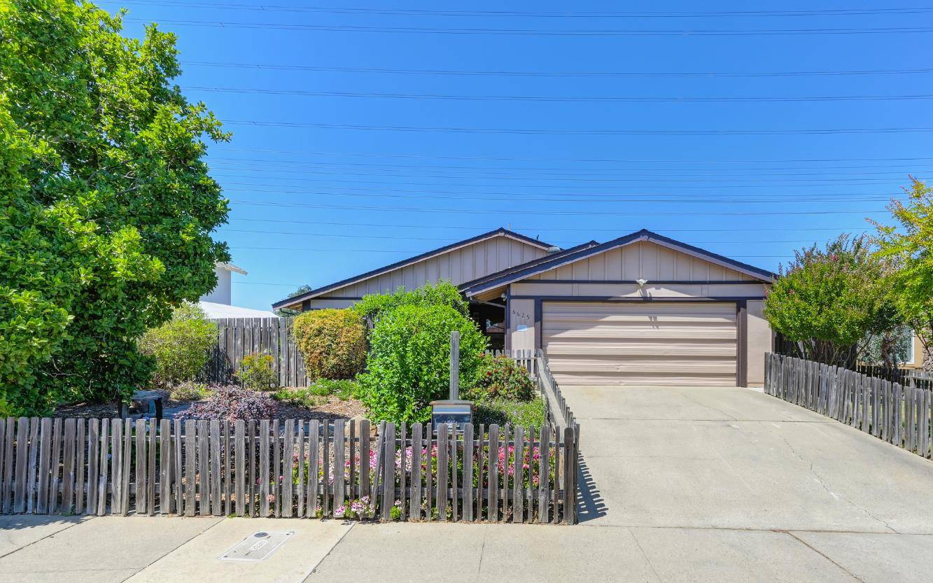 Sacramento, CA 95828,6625 Casa Del Este WAY