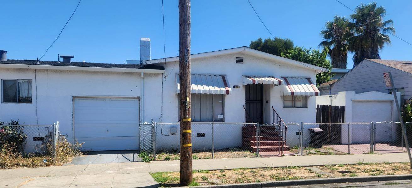 Oakland, CA 94621,8106 Holly ST