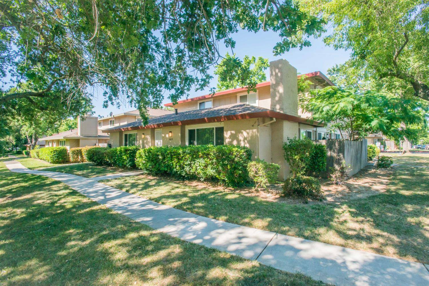 Sacramento, CA 95841,5802 Shadow Creek DR #1
