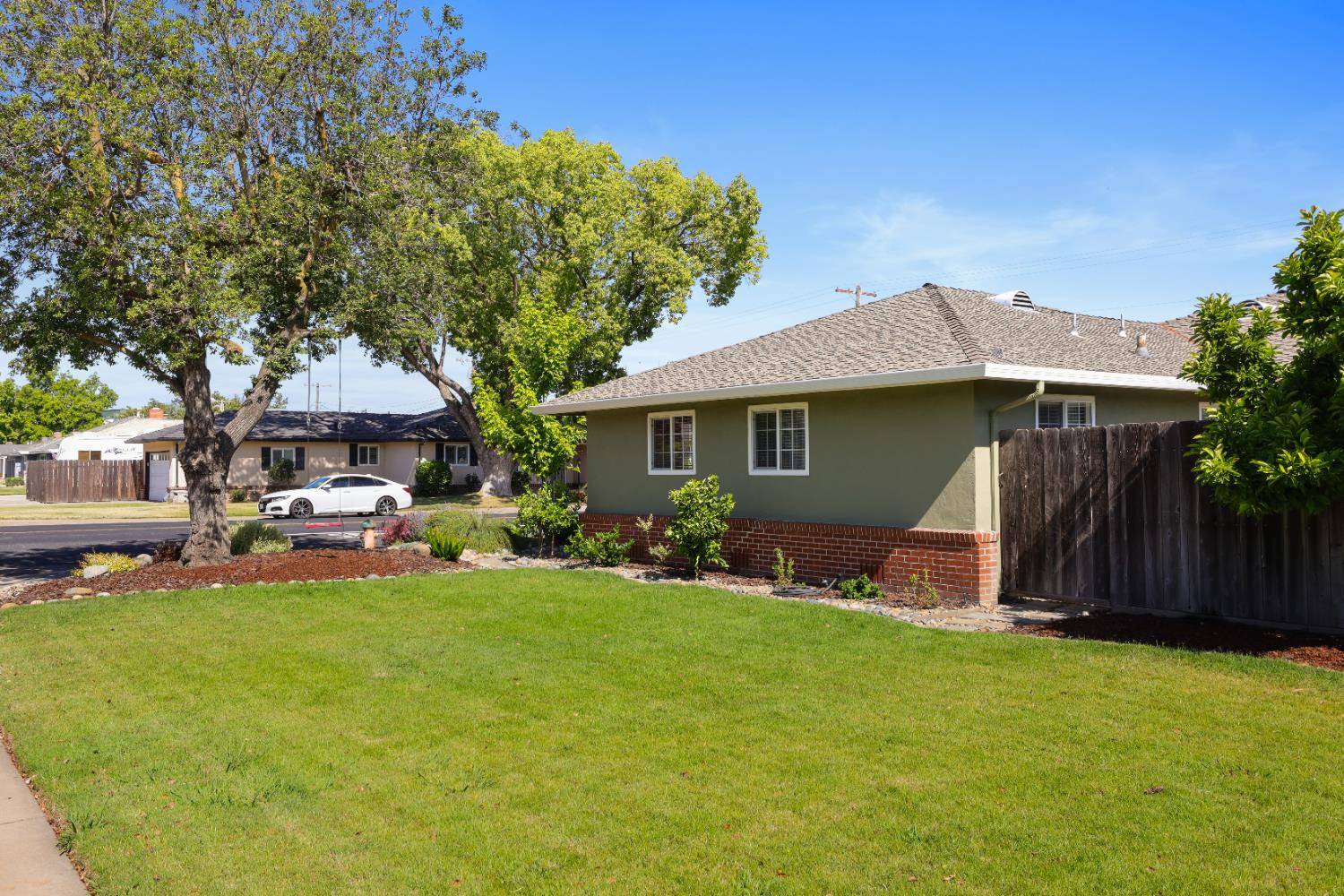 Lodi, CA 95240,944 S Crescent AVE